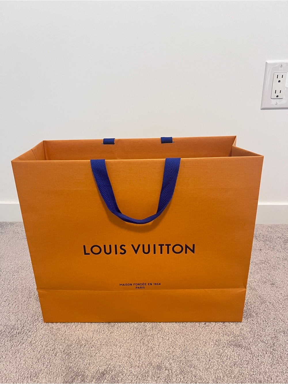 Louis Vuitton Gift Wrapping Set - Picture 3 of 9